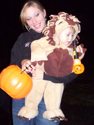 10/31/08 Our first and only true Trick n Treater to date.